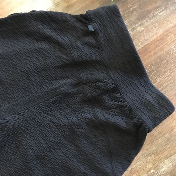 lululemon ‘Can You Feel The Pleat’ Pants (size 0) - Picture 6 of 8